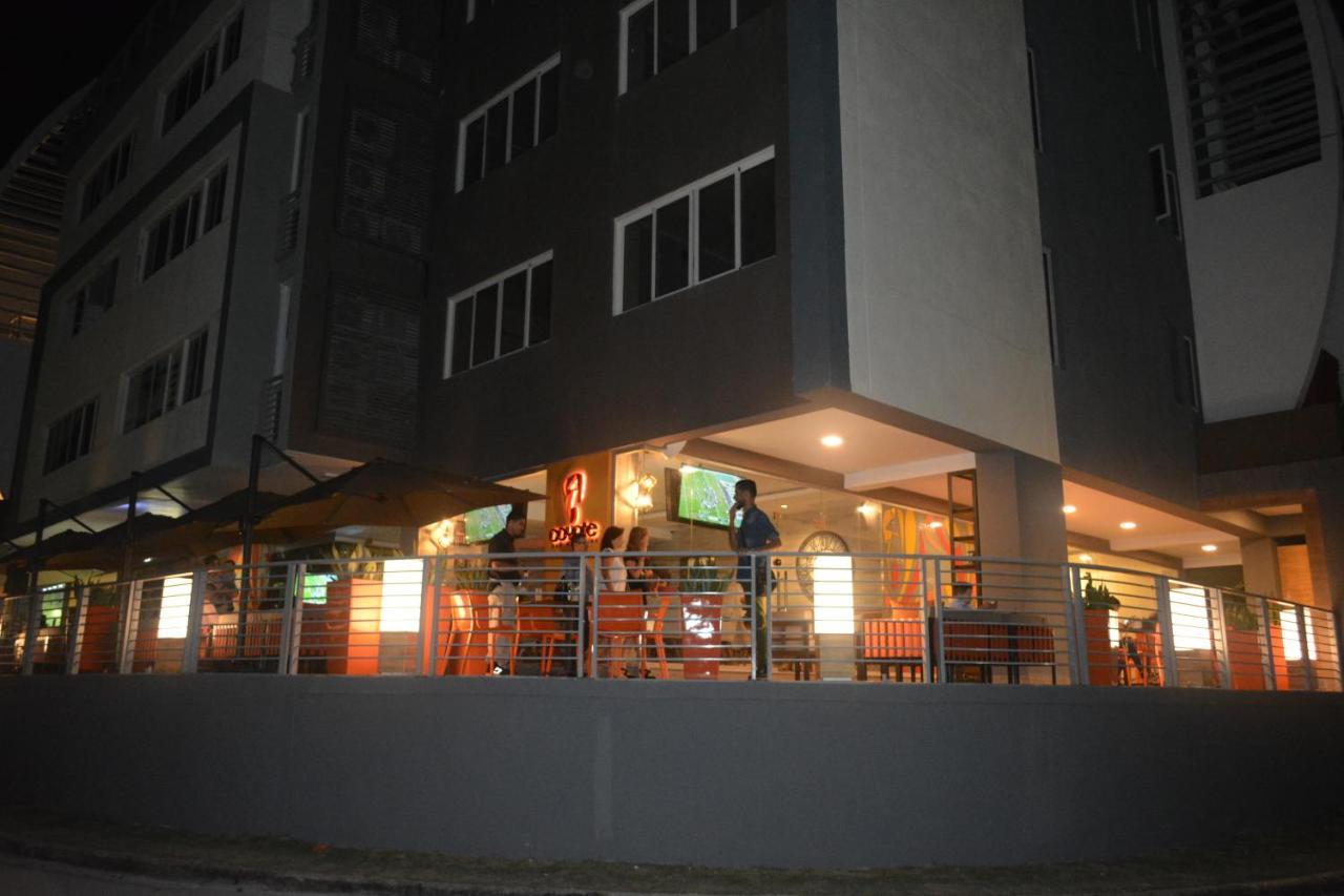 Ducassi Suites Rooftop Pool - Beach Club And Spa 蓬塔卡纳 外观 照片