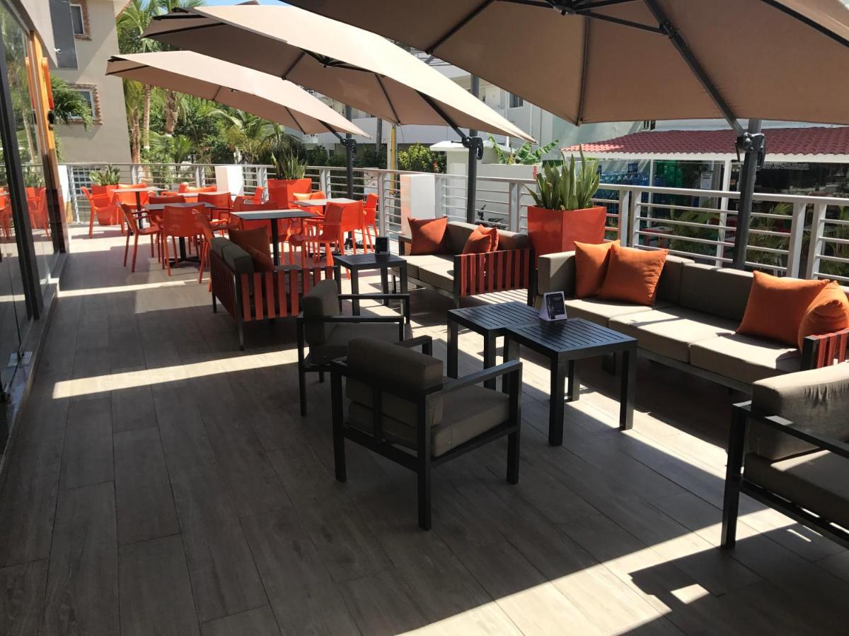 Ducassi Suites Rooftop Pool - Beach Club And Spa 蓬塔卡纳 外观 照片